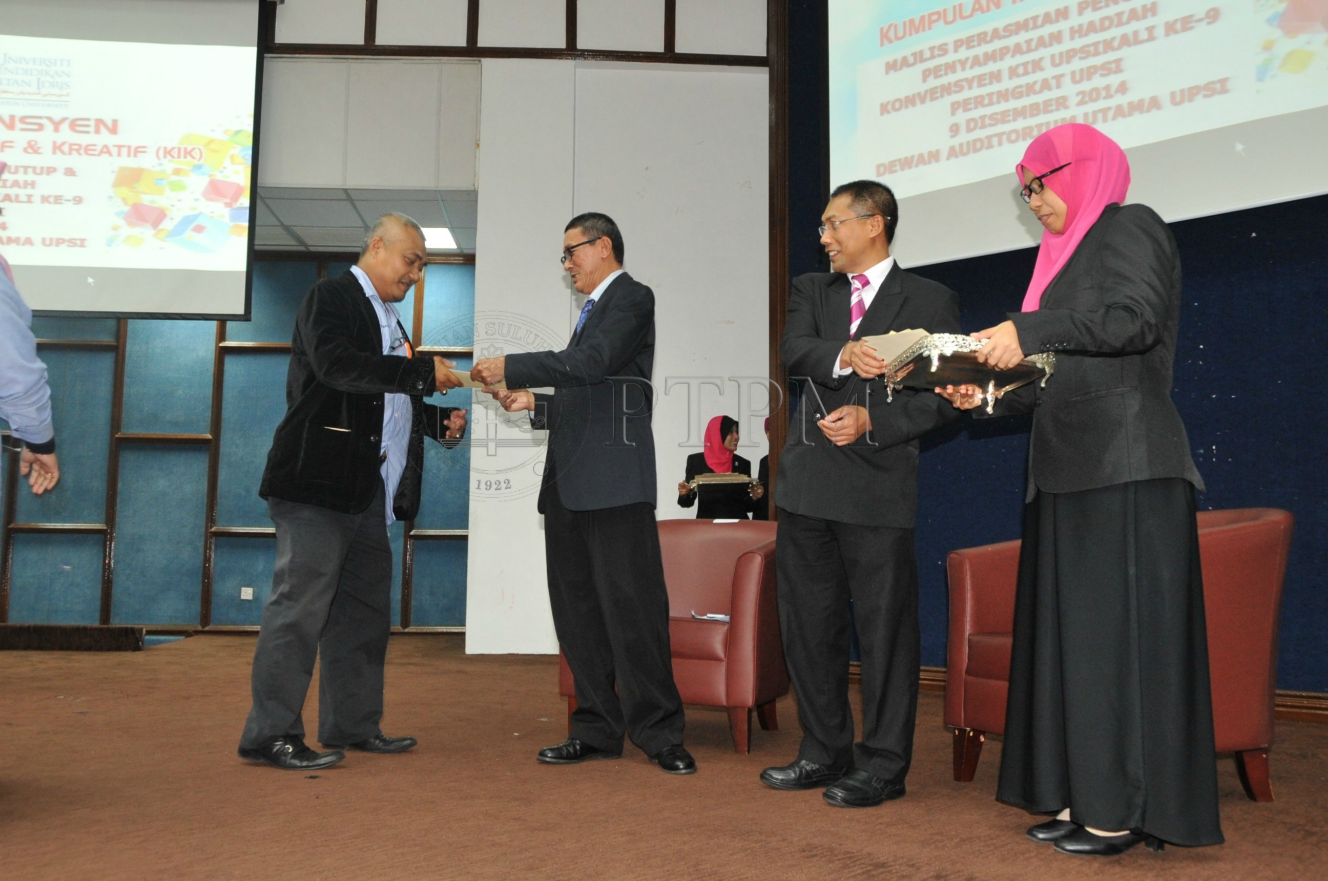 PRO 14 126 KIKPRO 2596